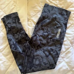 Gymshark camo leggings small hole in butt barely noticeable
